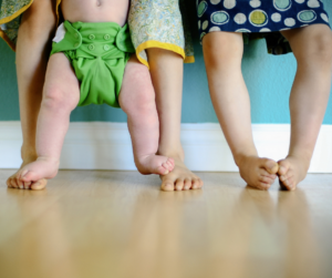Read more about the article Descobreix com evitar el contagi de fongs als peus en nens